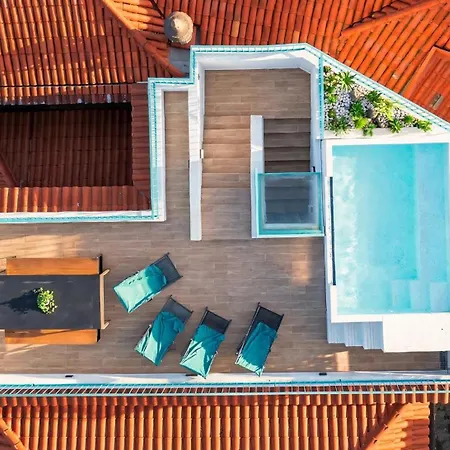 Belafonte Villa Camara de Lobos